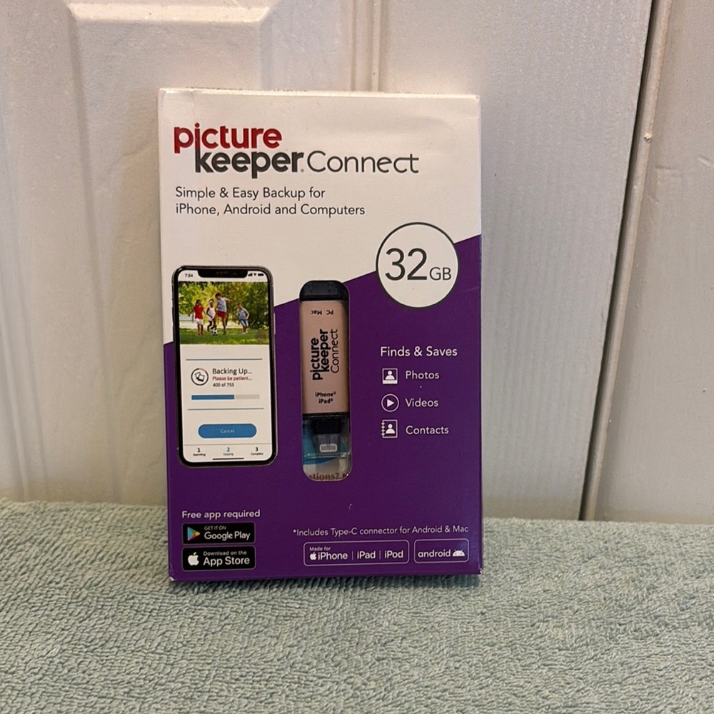 Connect 32GB Backup Device - Gold